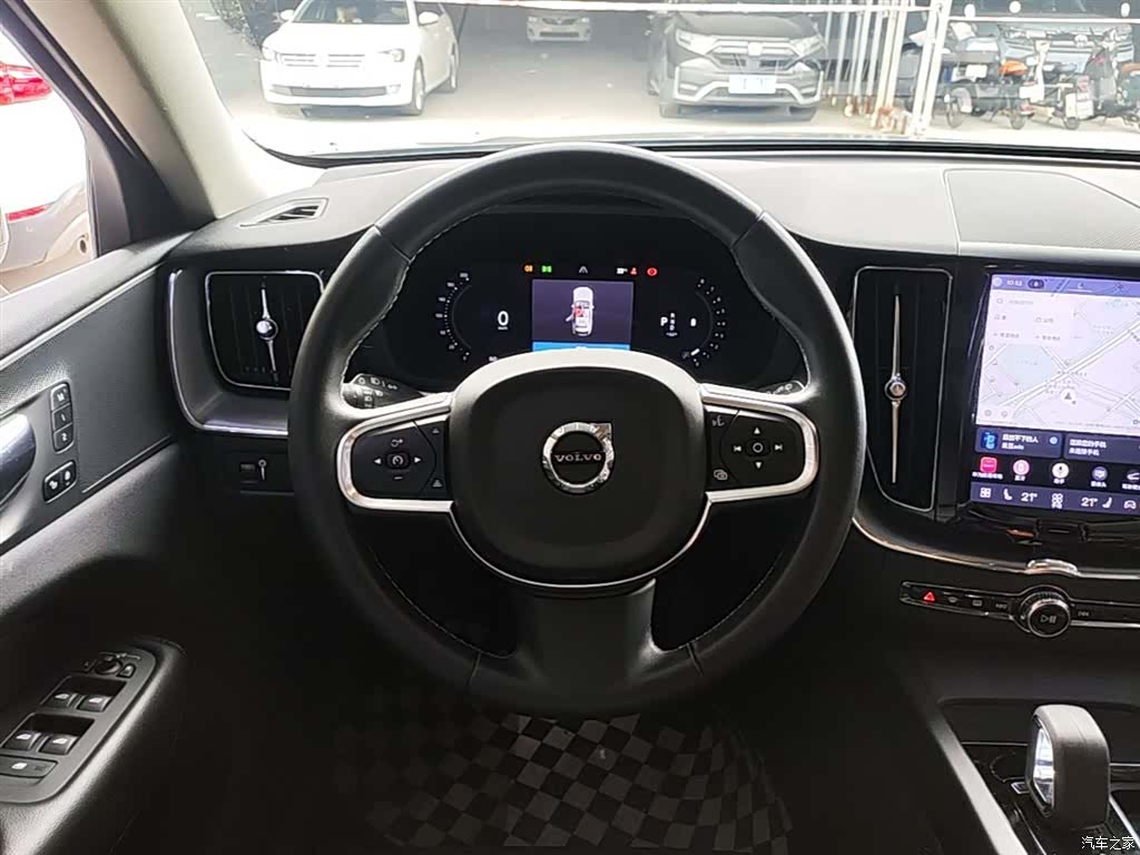 Volvo XC60, 2022 11