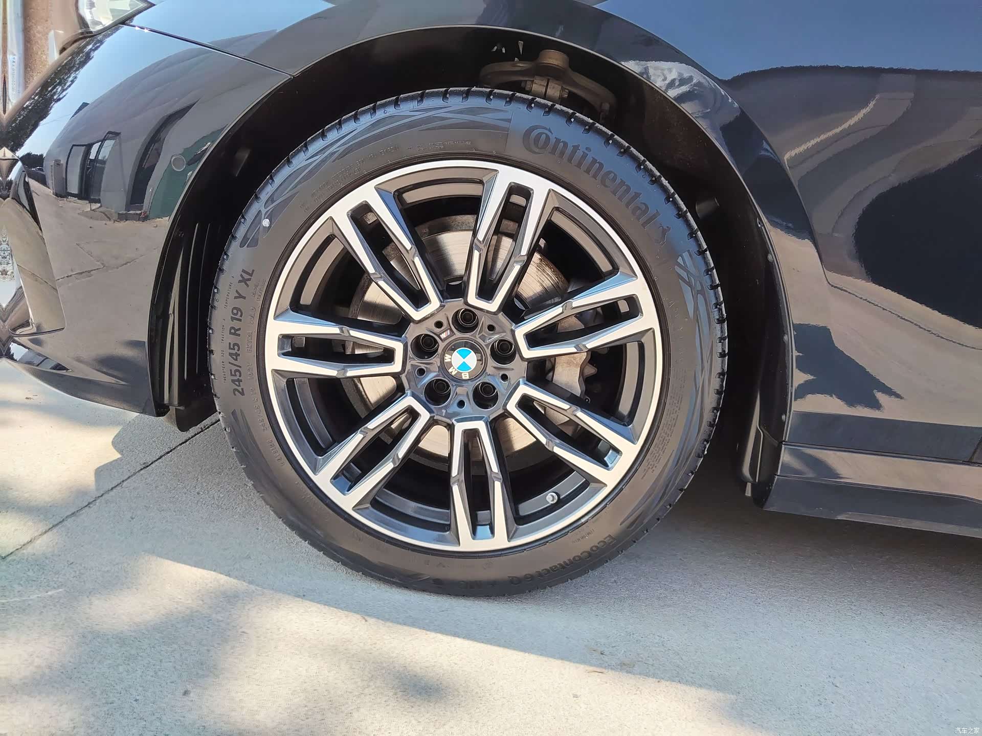 BMW 5 Series, 2025 11