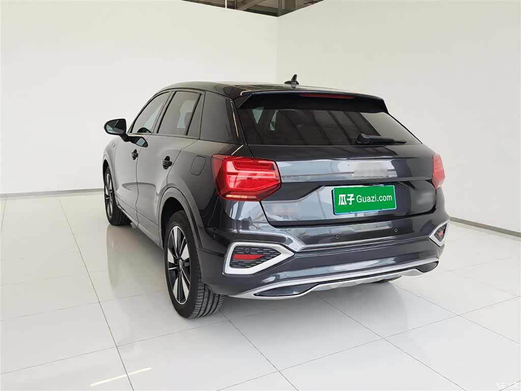Audi Q2L, 2022 все фото