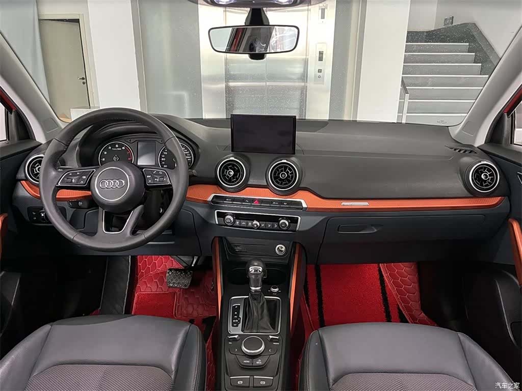 Audi Q2L, 2019 6