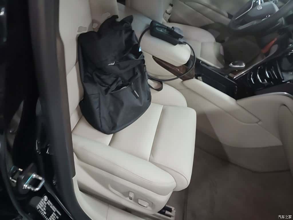 Cadillac XTS, 2016 25