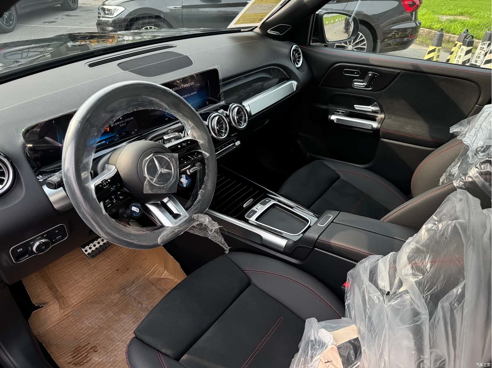 Mercedes-Benz GLB, 2026 7