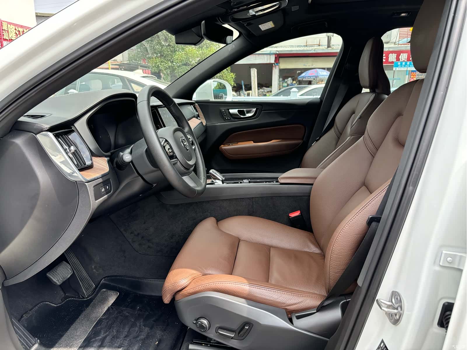 Volvo XC60, 2022 8