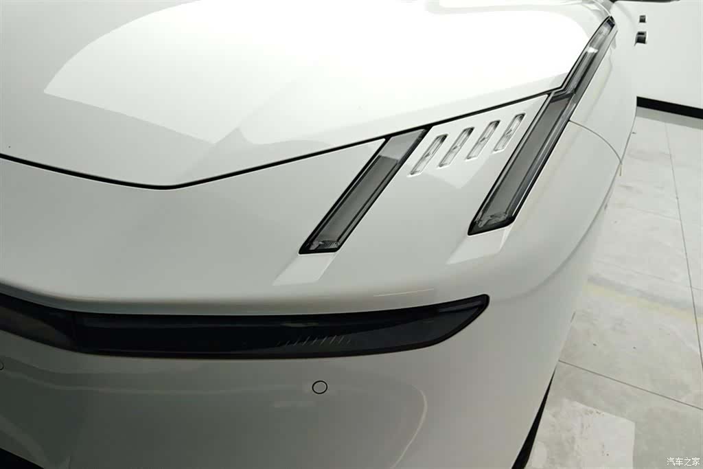 Lynk & Co 02, 2025 все фото