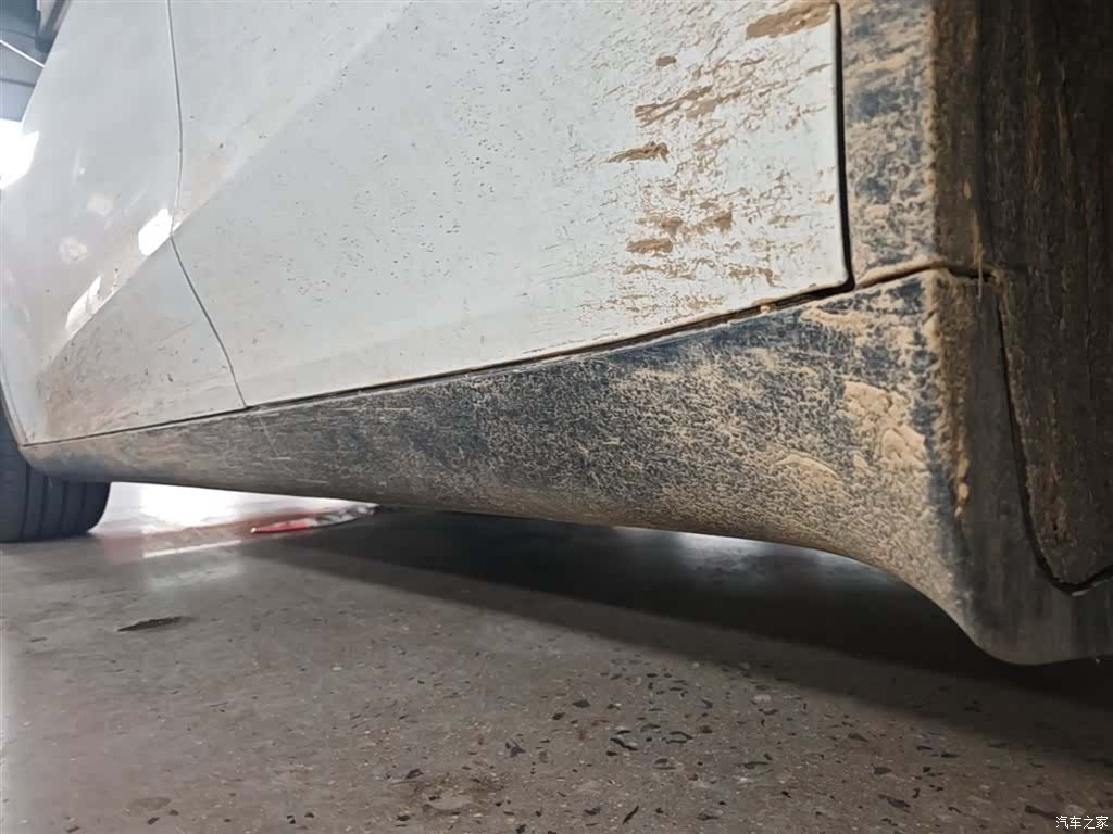Tesla Model Y, 2025 22