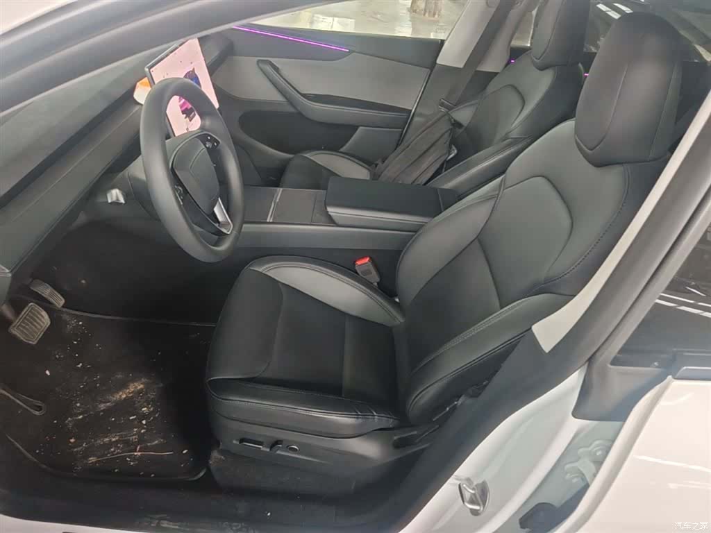 Tesla Model Y, 2025 15
