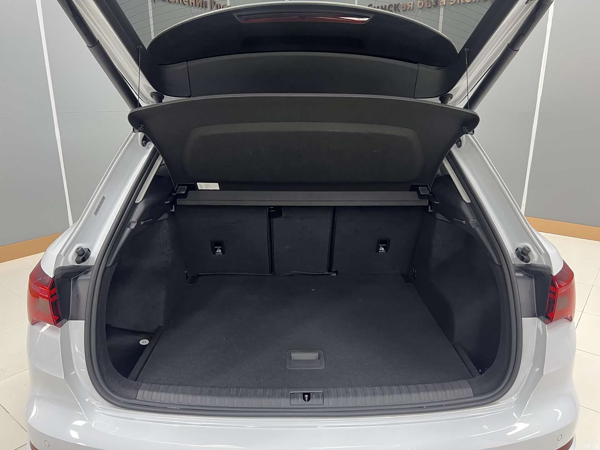 Audi Q3, 2023 6