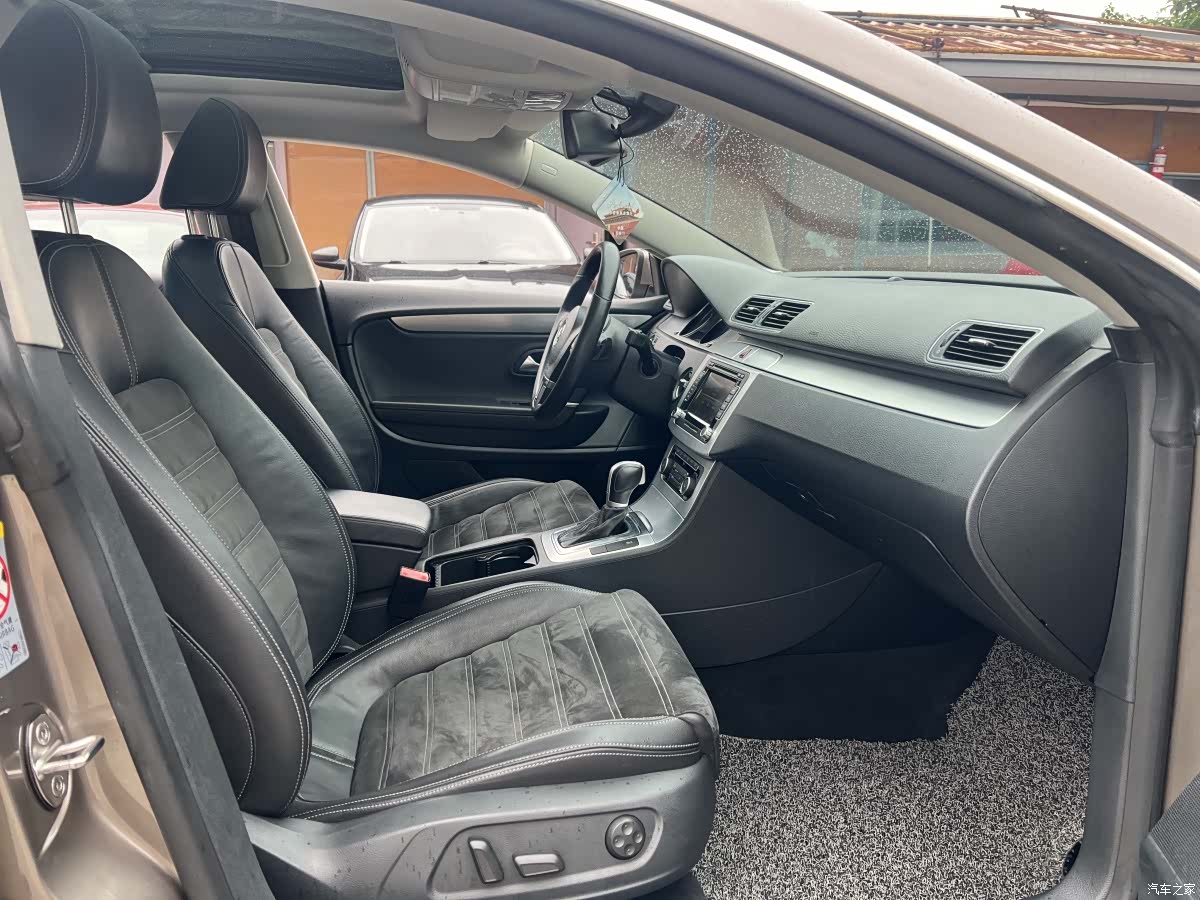 Volkswagen CC, 2011 9