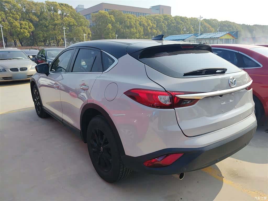 Mazda CX-4, 2019 23