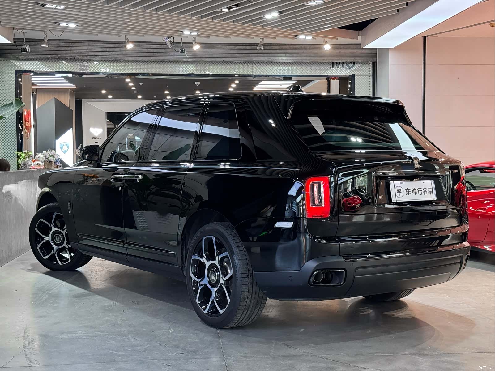 Rolls-Royce Cullinan, 2023 все фото