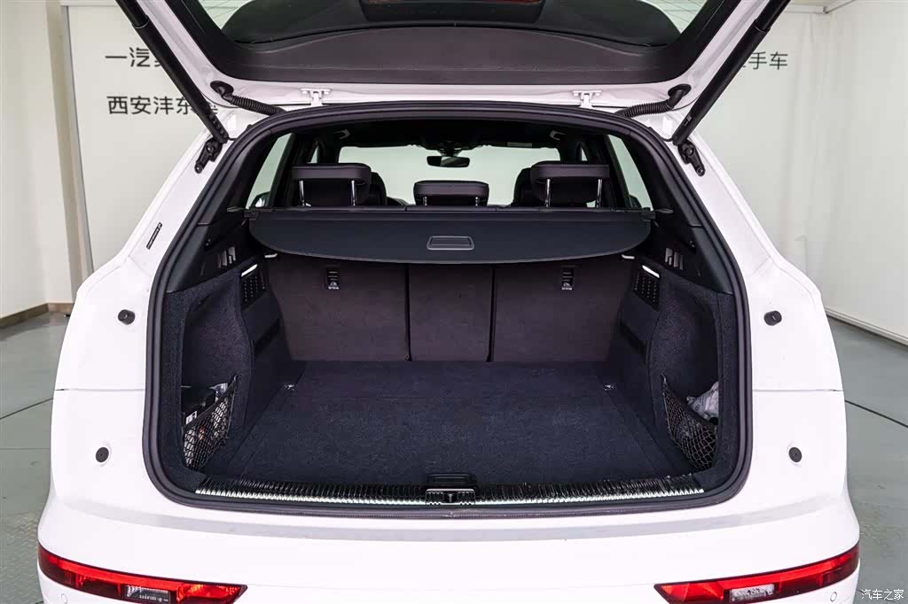 Audi Q5L, 2024 9