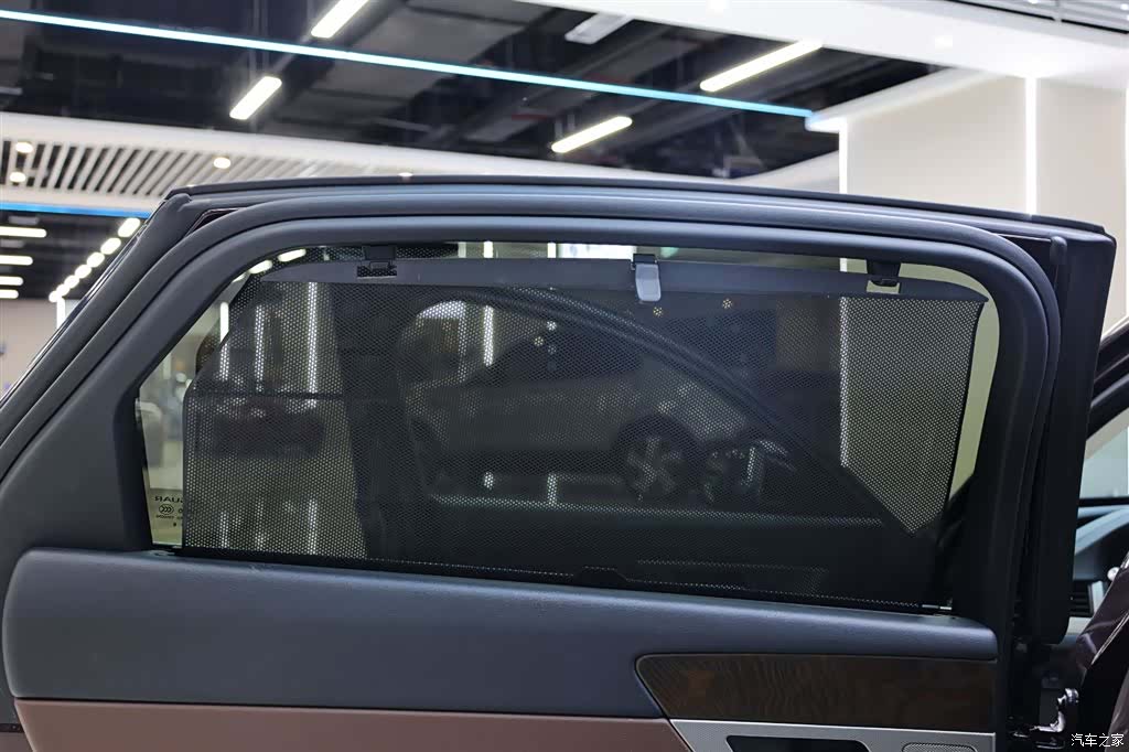 Land Rover XFL, 2018 33