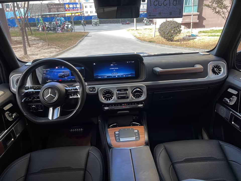 Mercedes-Benz G-class