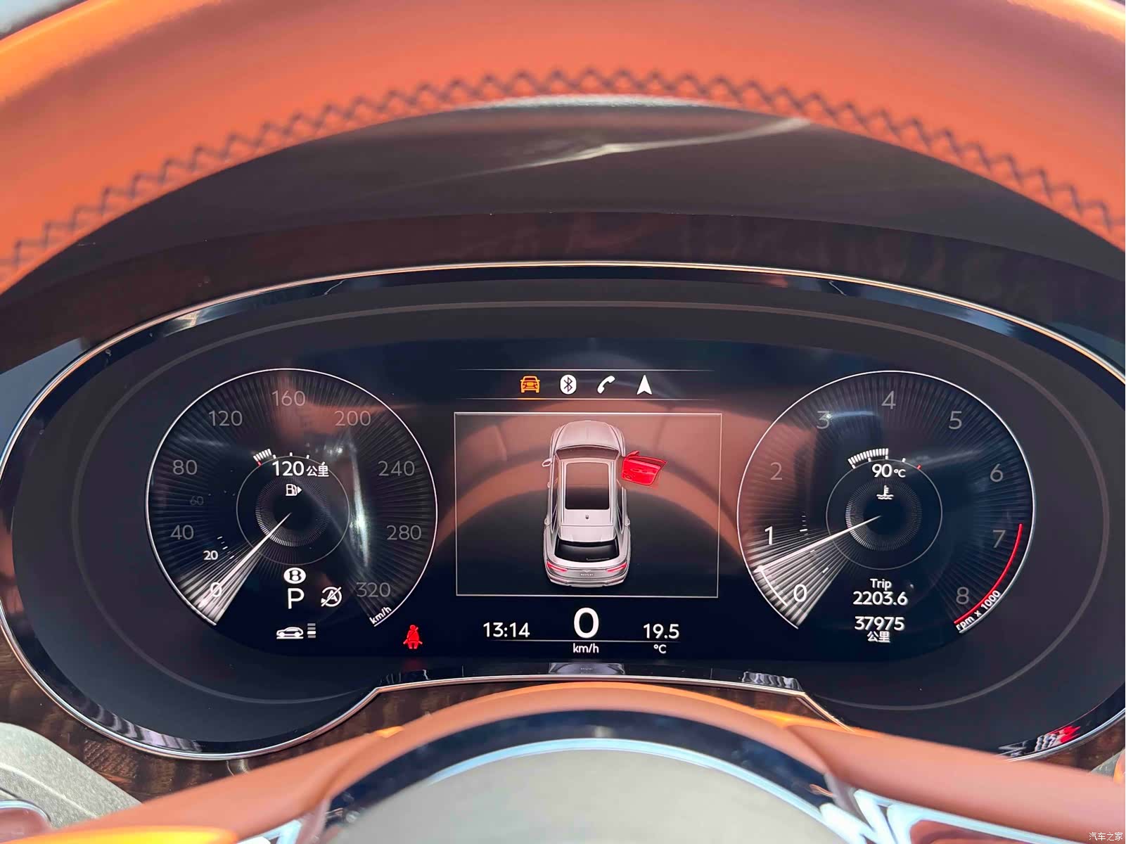 Bentley Bentayga, 2022 23