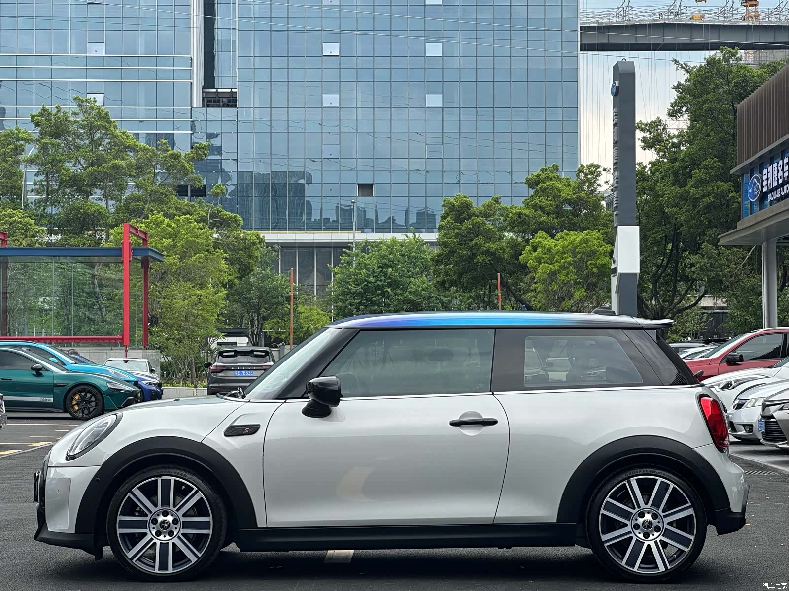 Mini Cooper, 2022 2