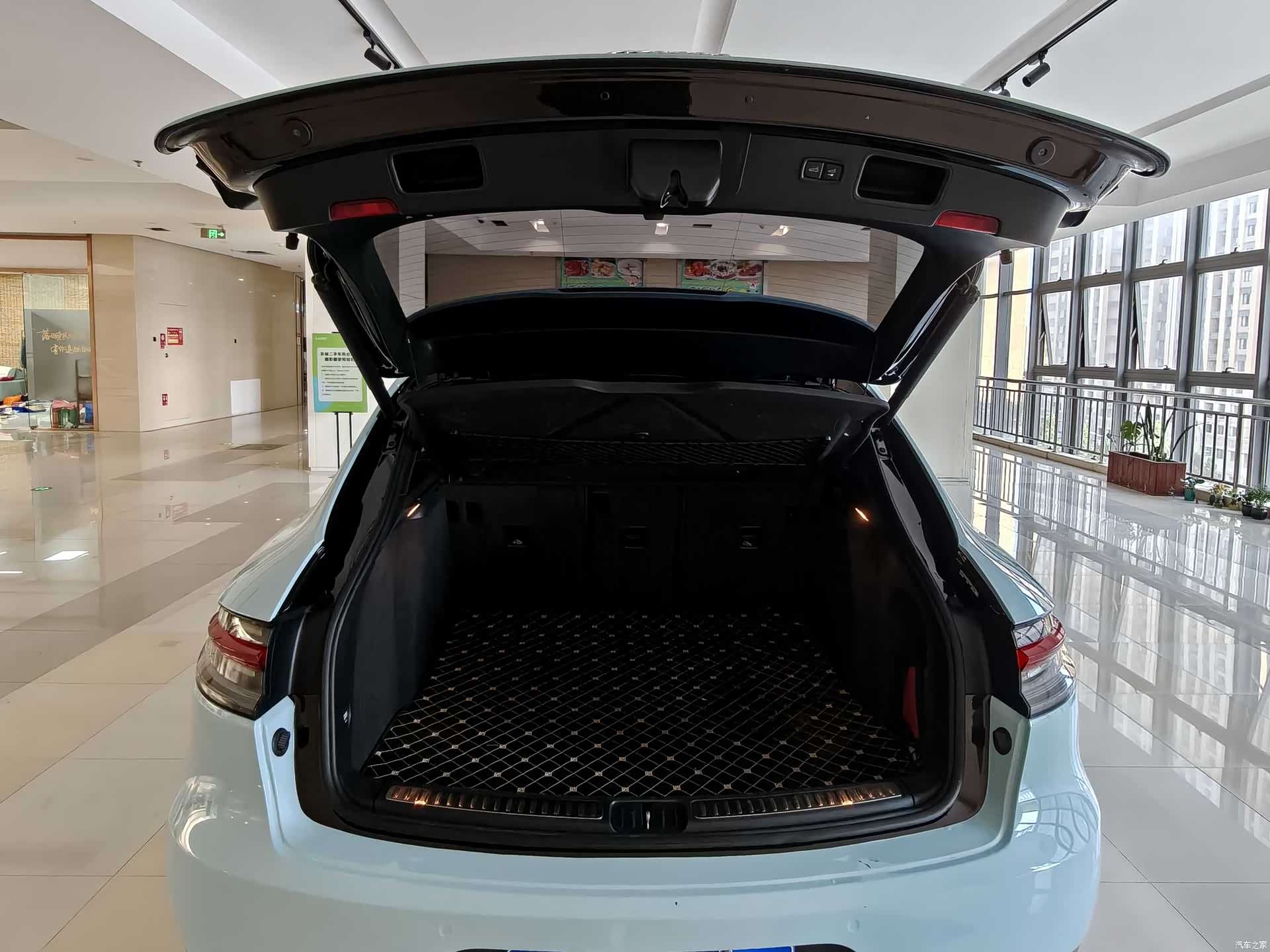 Porsche Macan, 2020 8
