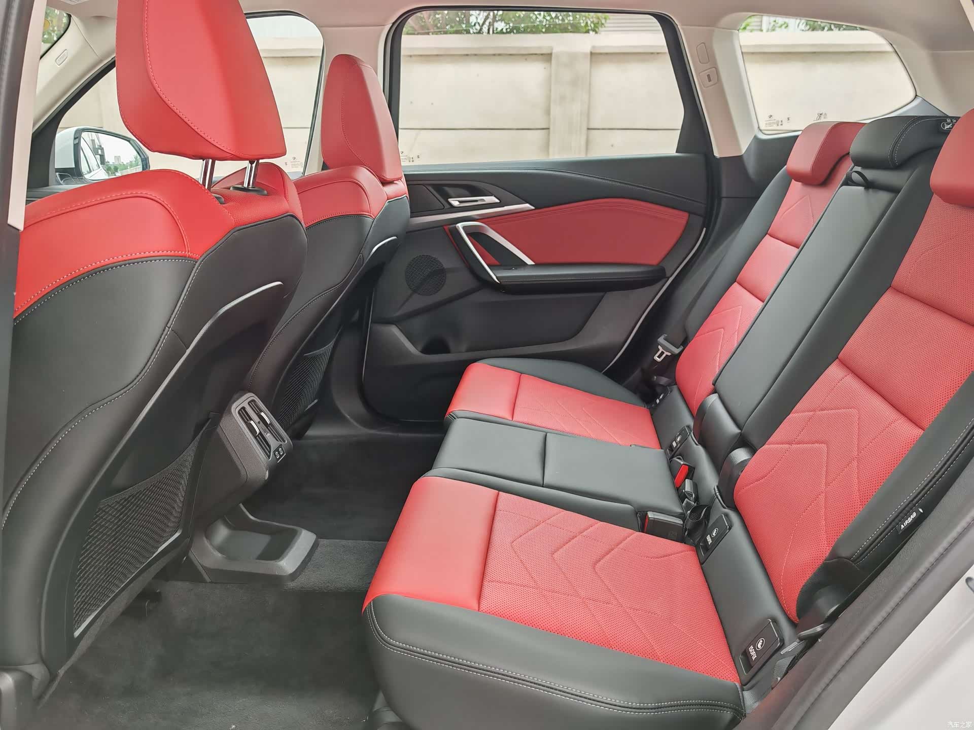 BMW X1, 2025 15