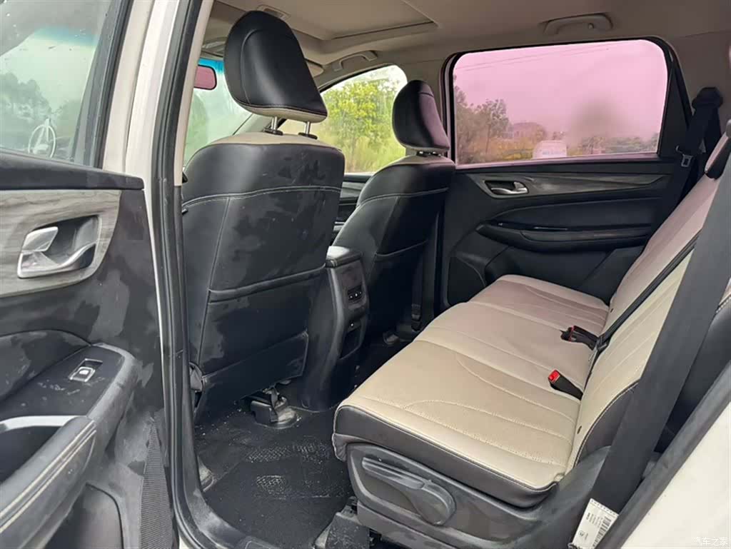 Wuling 730, 2020 14