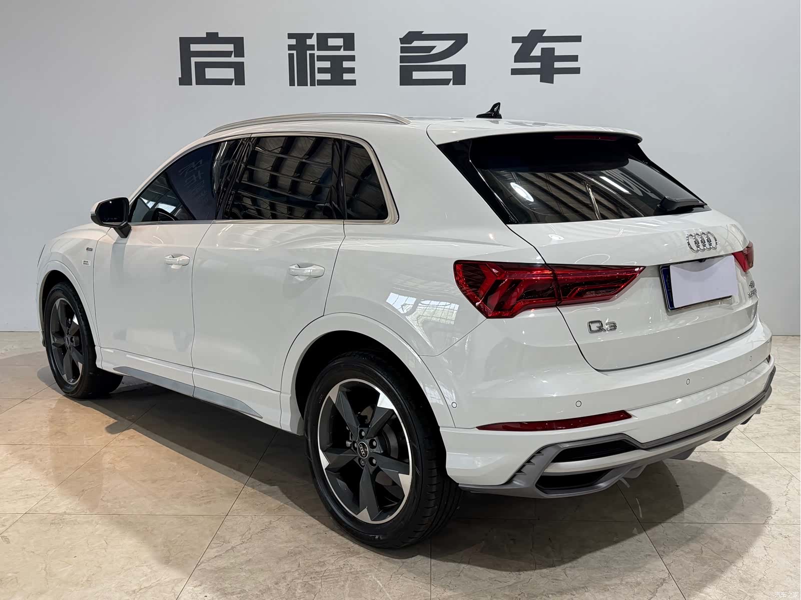Audi Q3, 2023 6