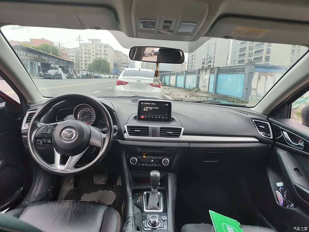 Mazda Mazda3, 2016 12
