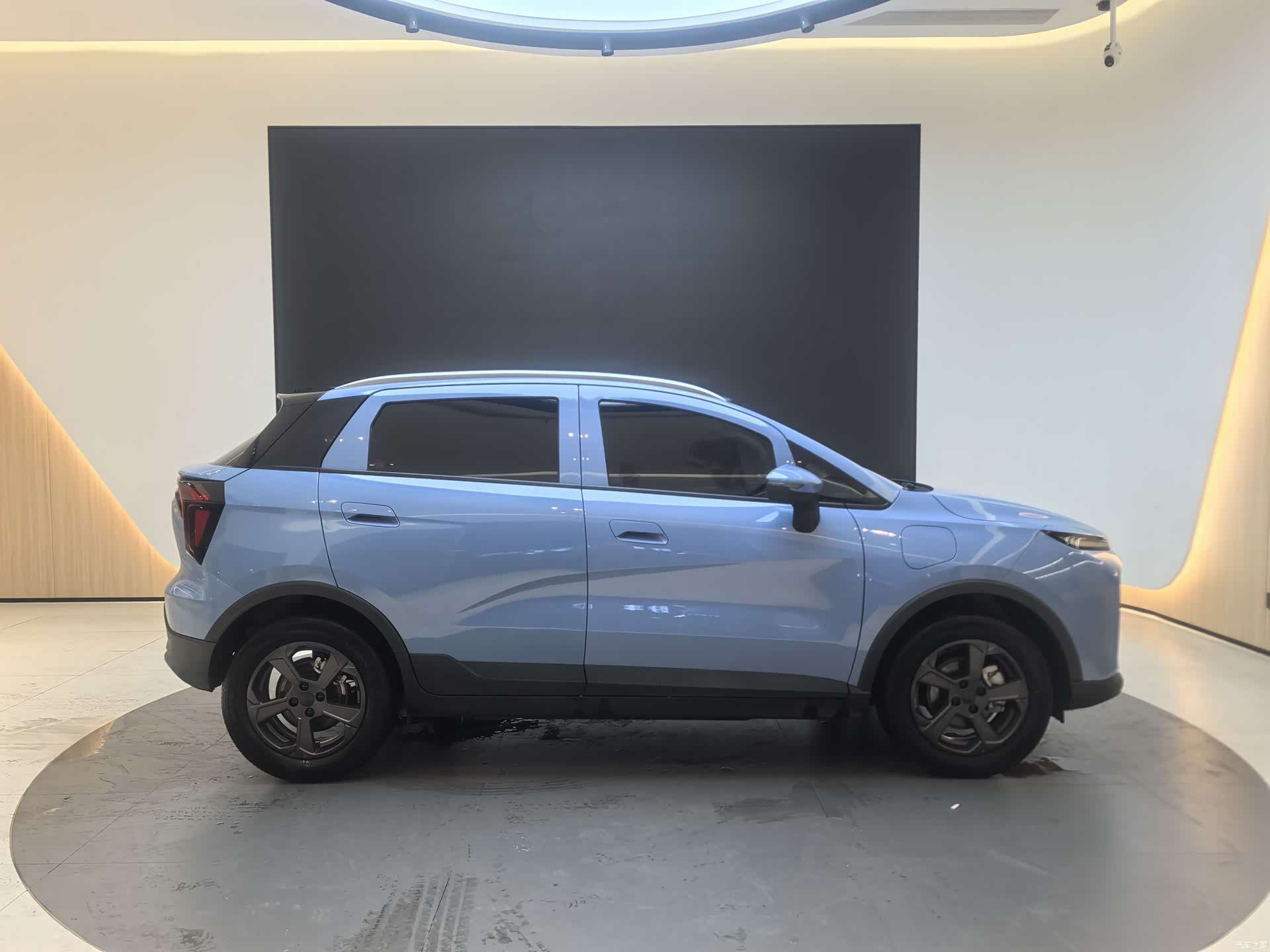 Geely E, 2023 все фото