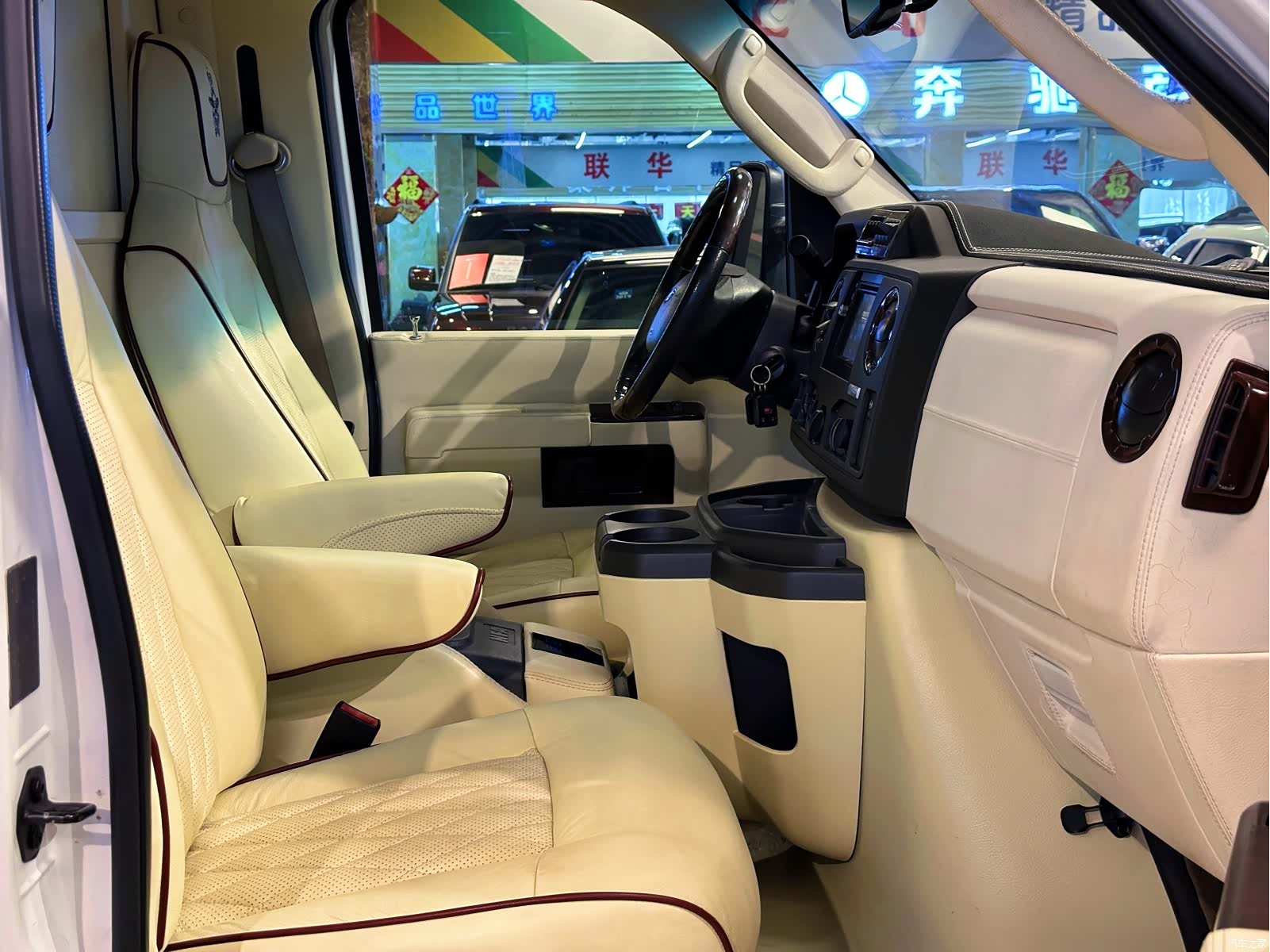 Ford E350, 2014 12