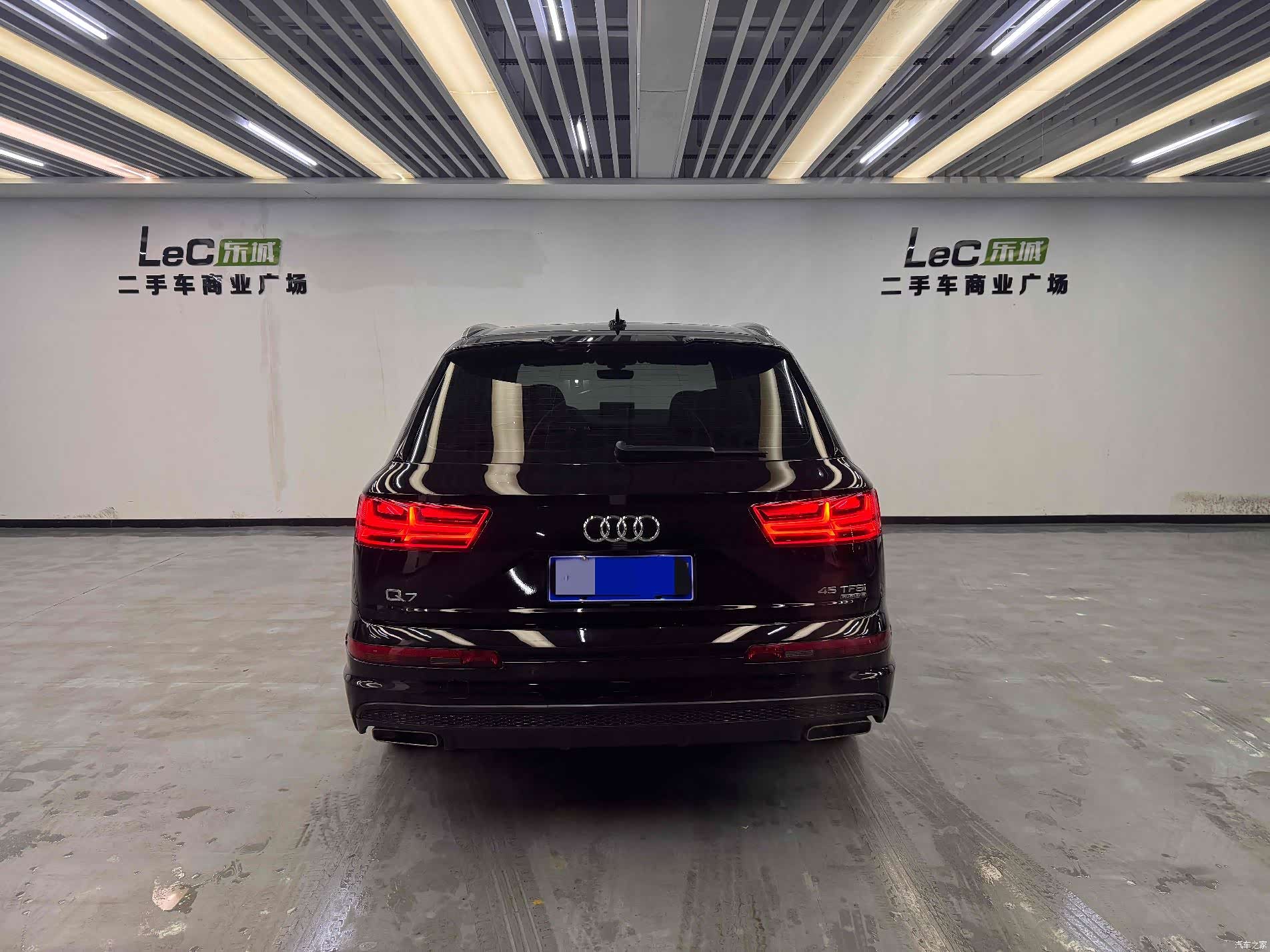 Audi Q7, 2019 все фото