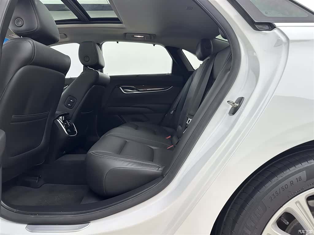 Cadillac XTS, 2017 7