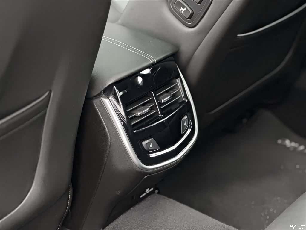 Cadillac XTS, 2017 12