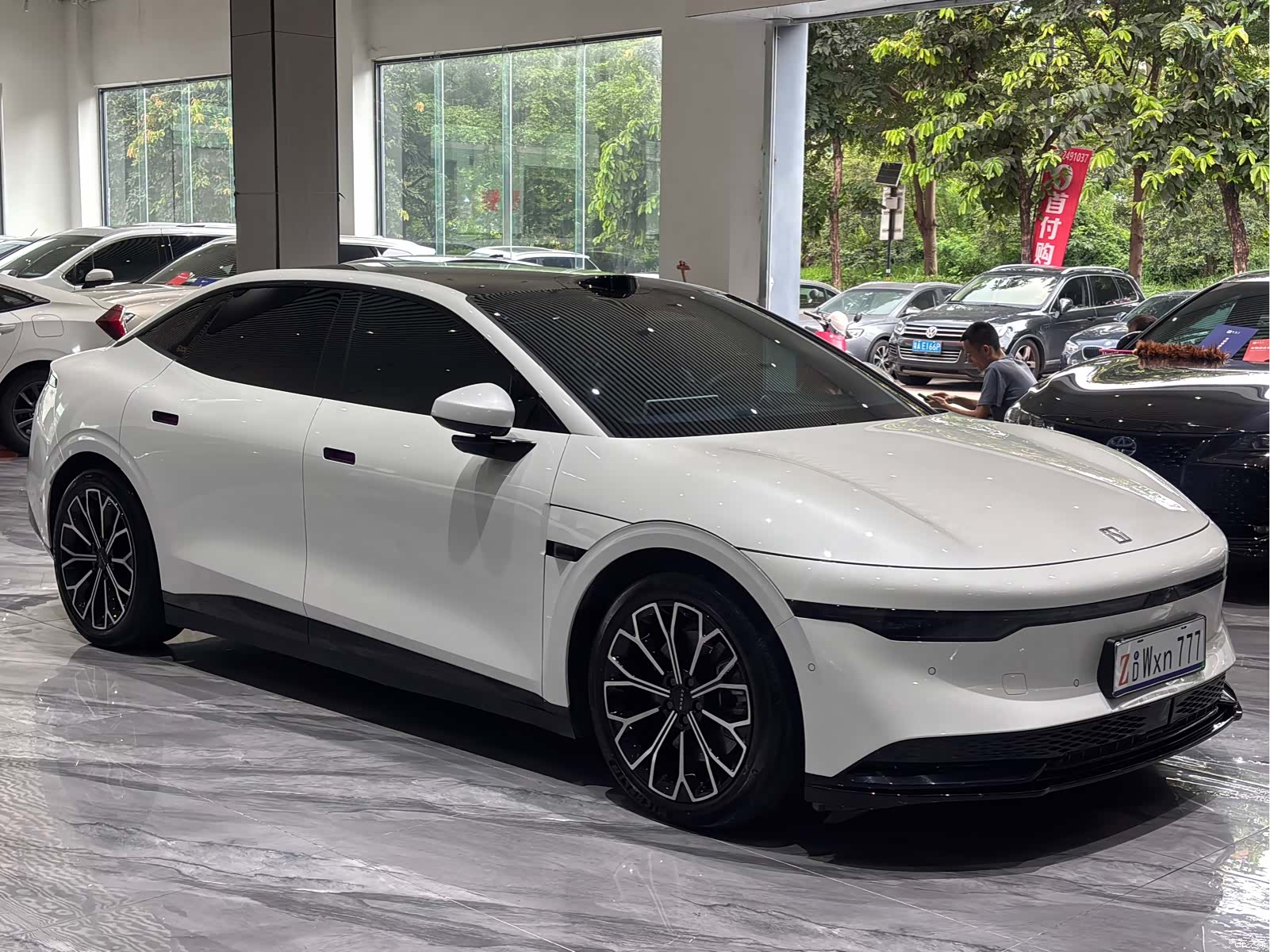 Zeekr 007, 2024 4