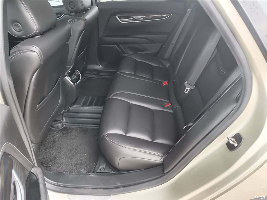 Cadillac XTS, 2018 17