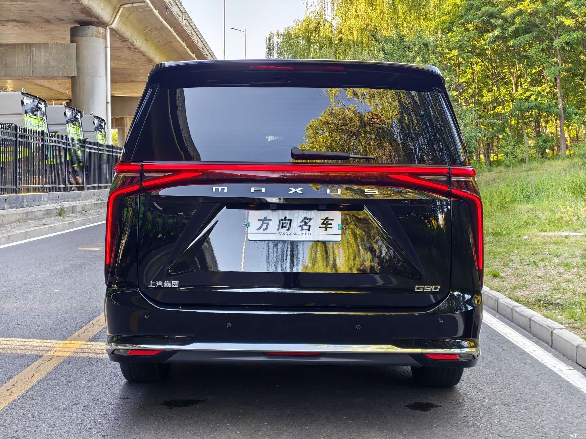 Maxus G90, 2023 34