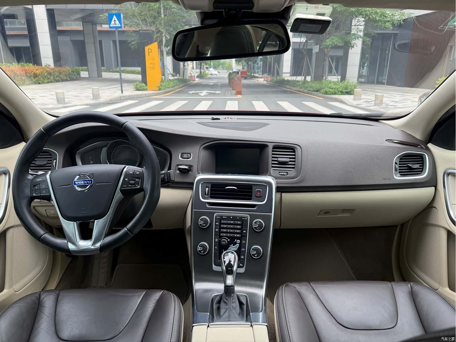 Volvo S60, 2014 11