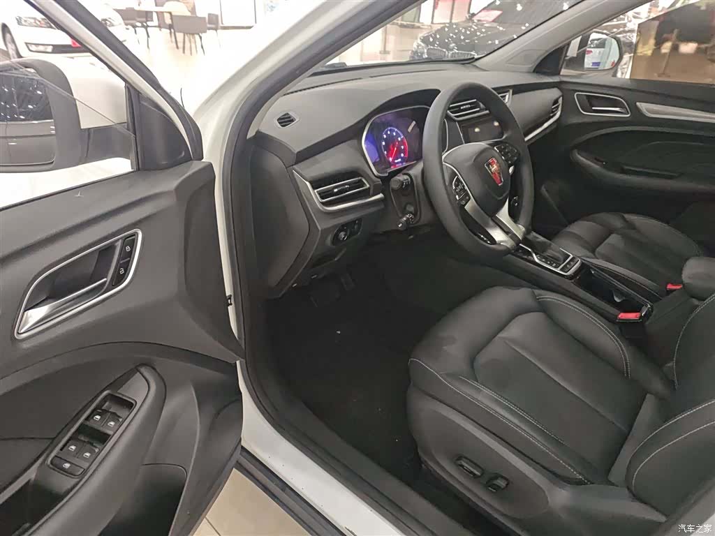 Roewe RX3, 2019 16
