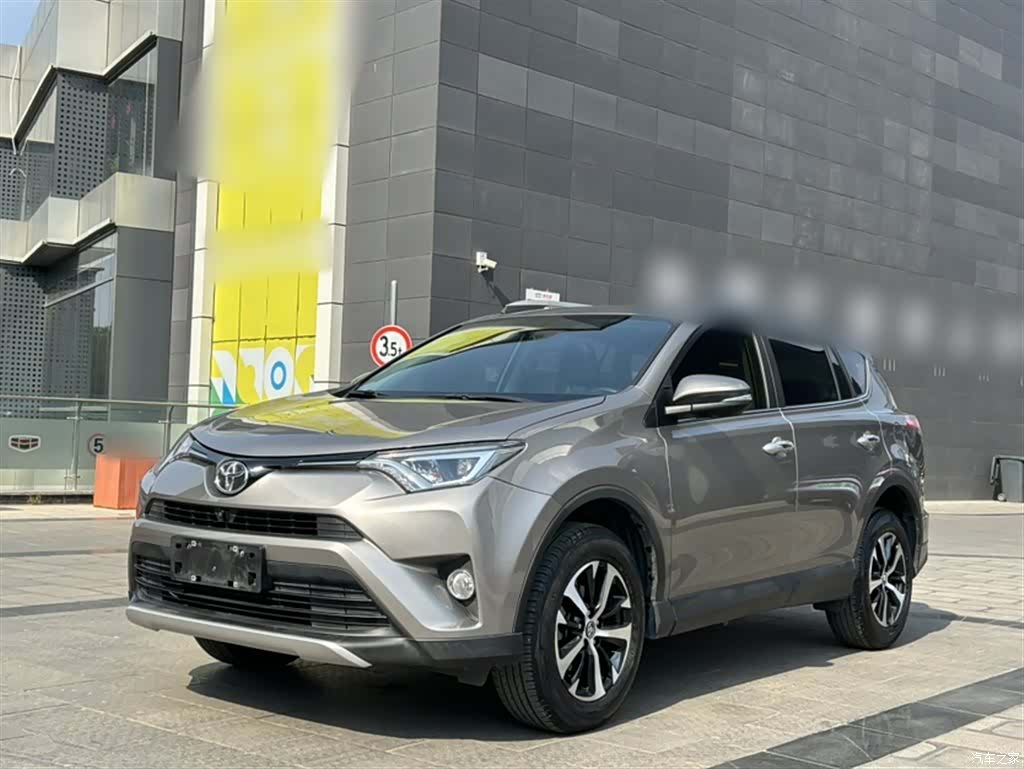Toyota RAV4, 2018 1