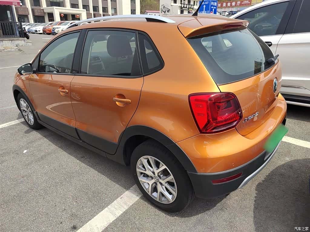 Volkswagen Polo, 2016 все фото