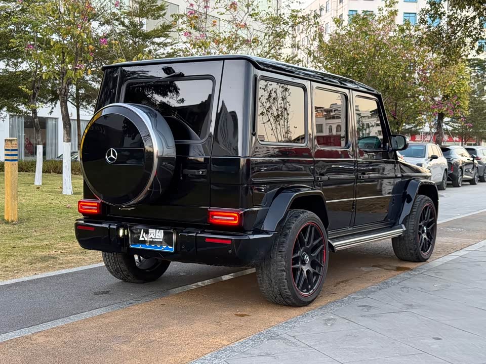 Mercedes-Benz G-class