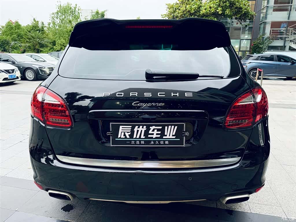Porsche Cayenne, 2012 4