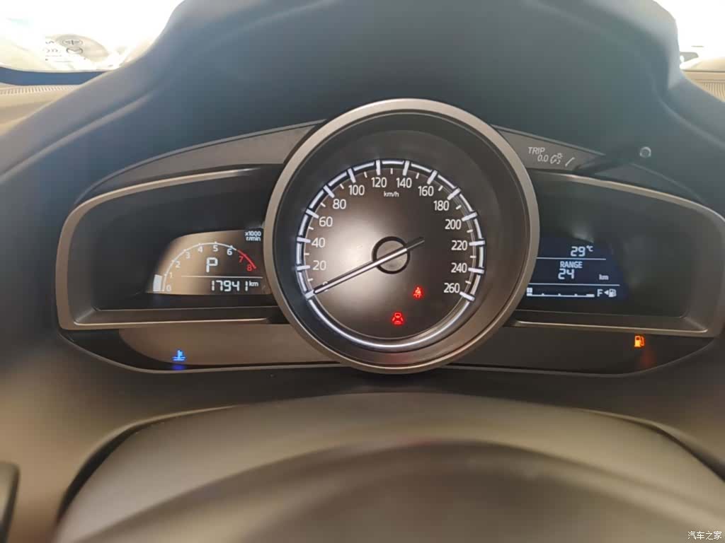 Mazda CX-4, 2021 12