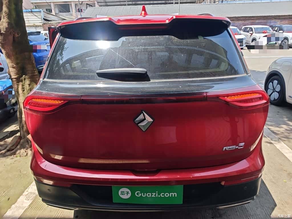 Wuling RS-5, 2019 6