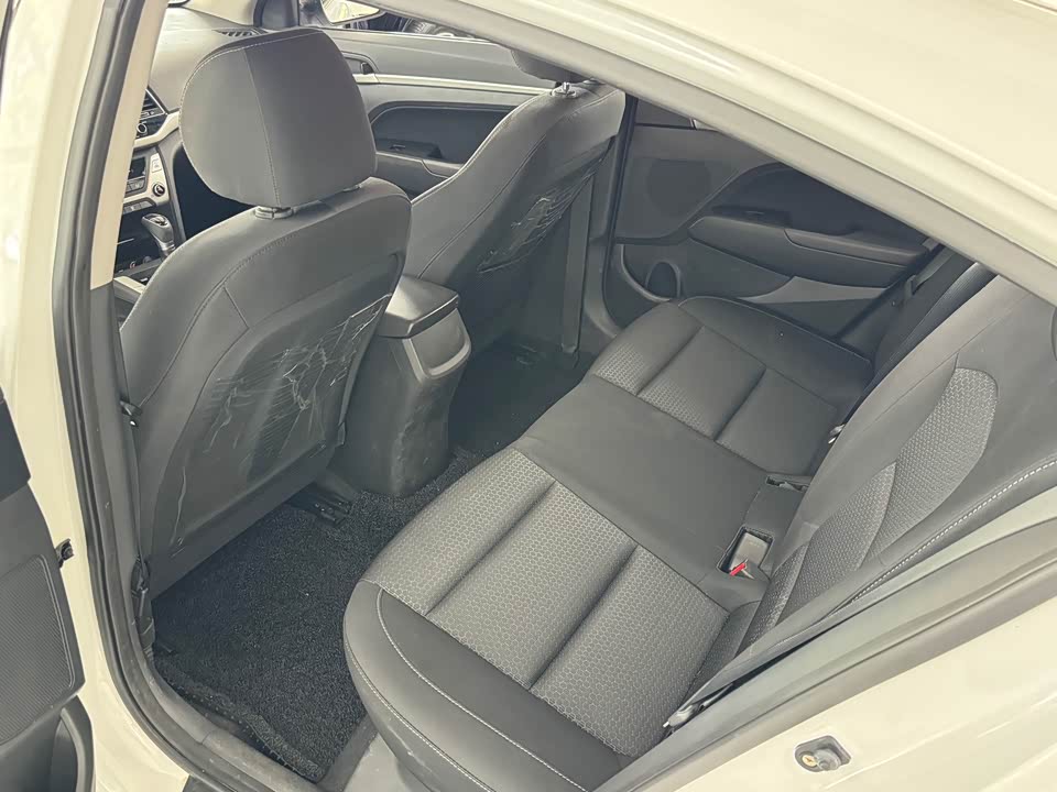 Hyundai Lead