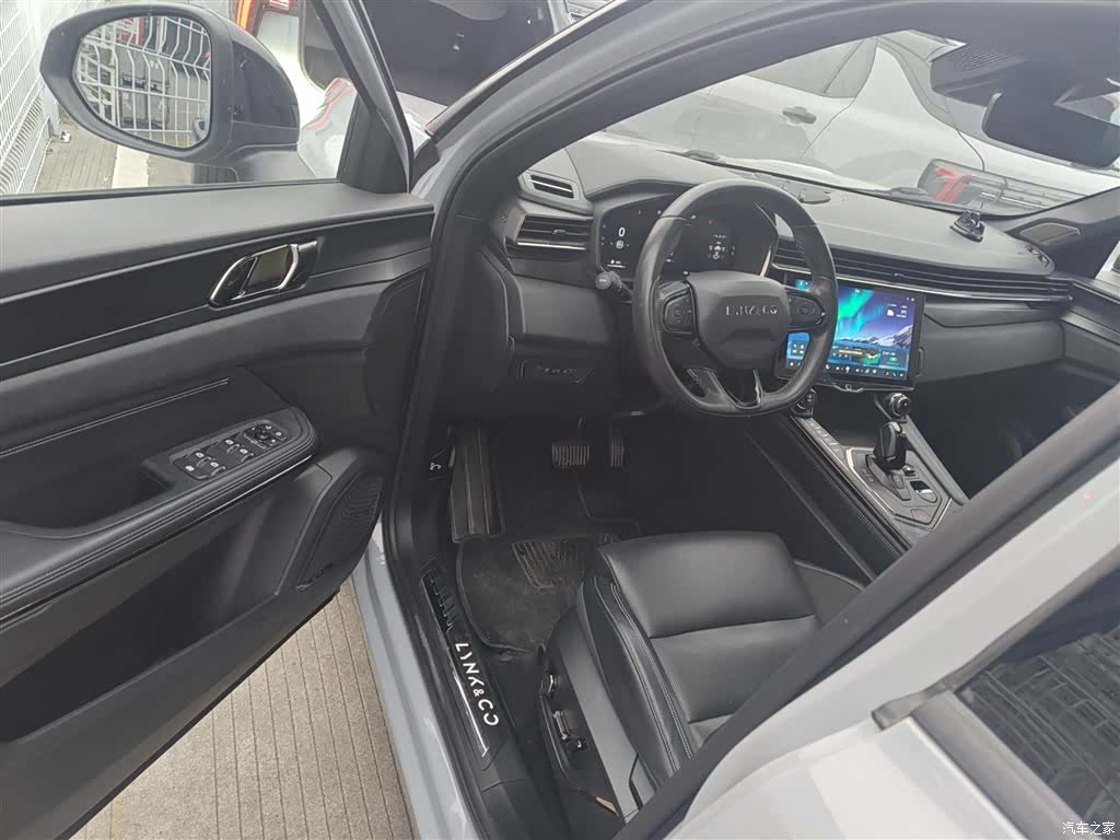 Lynk & Co 01, 2023 12