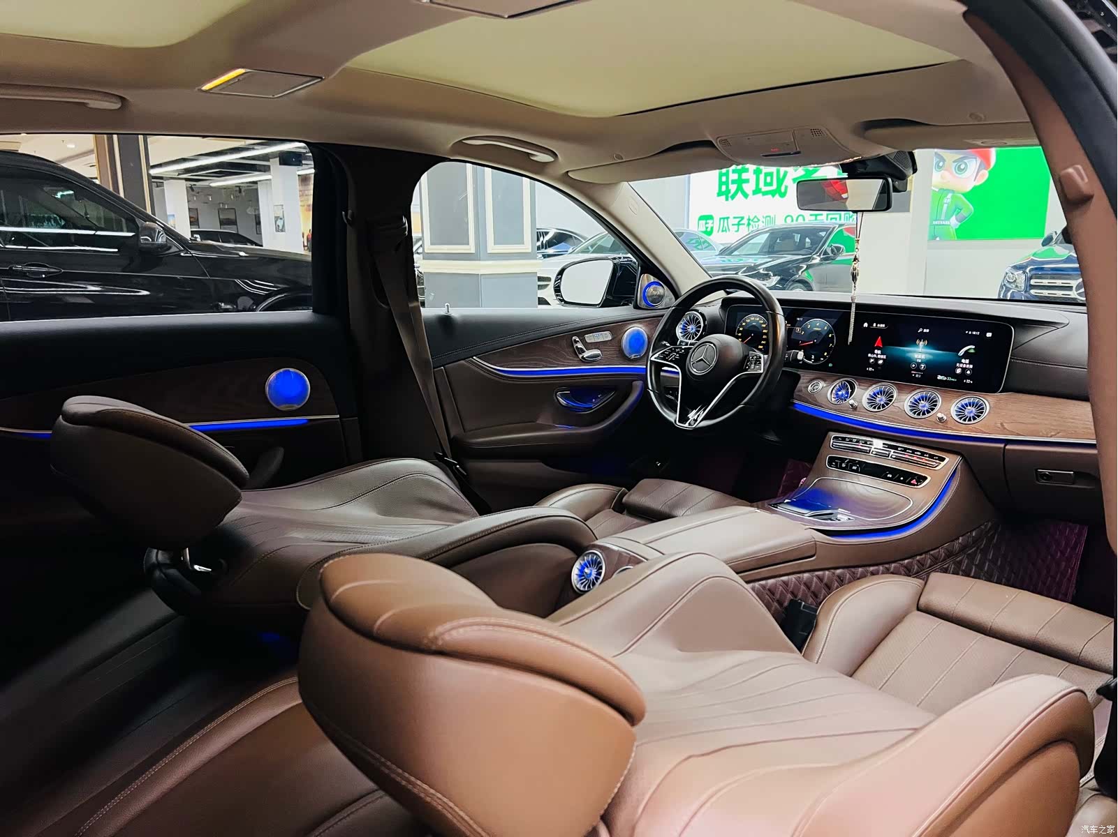 Mercedes-Benz E-Class, 2022 14