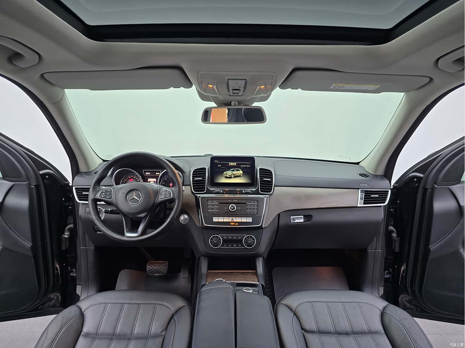 Mercedes-Benz GLE, 2018 16