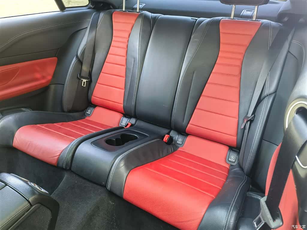 Mercedes-Benz E-Class, 2021 10