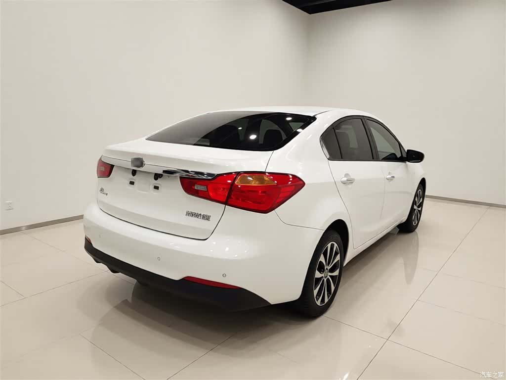 Kia K3, 2015 7