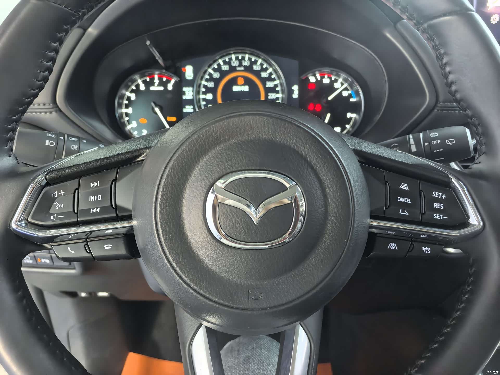 Mazda CX-5, 2023 17