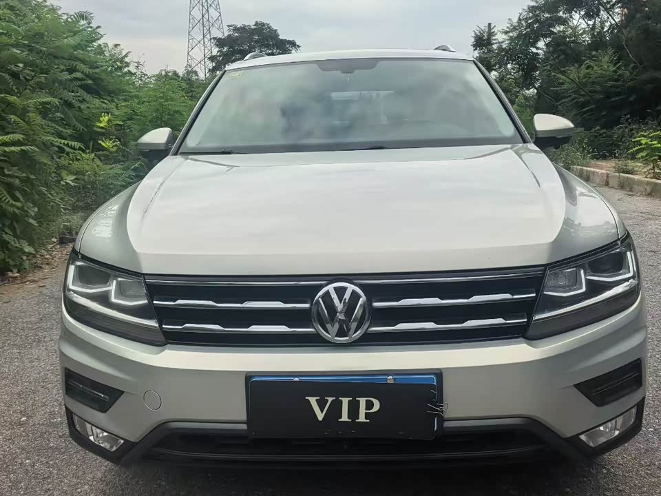 Volkswagen Tiguan L