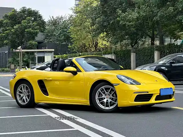 Porsche 718 2017 — купить из Китая под заказ