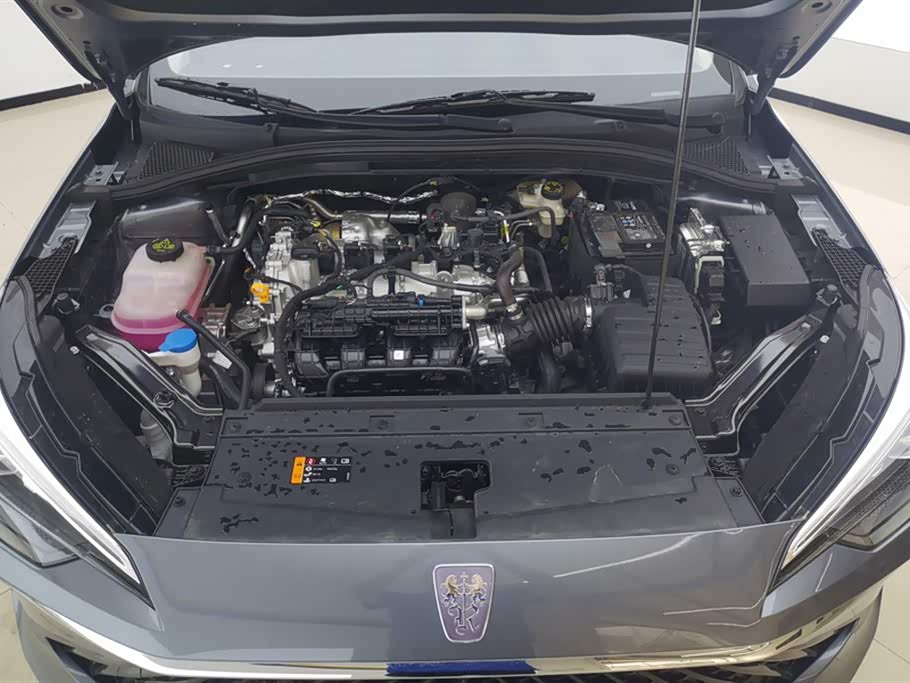 Roewe i5